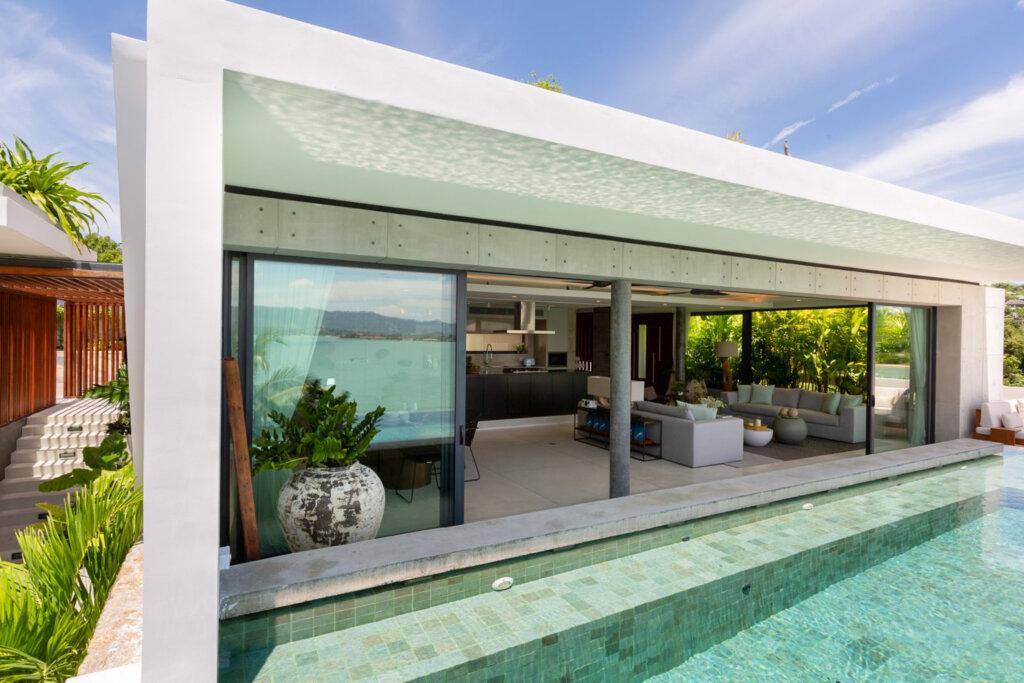 Luxury 3 Bedroom Beachfront Villa in Cheong Mon, Koh Samui – For Rent