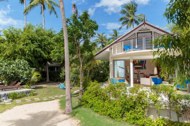 2 Bedroom Beachfront Near Big Buddha in Plai Laem, Koh Samui – For Rent — photograph 2