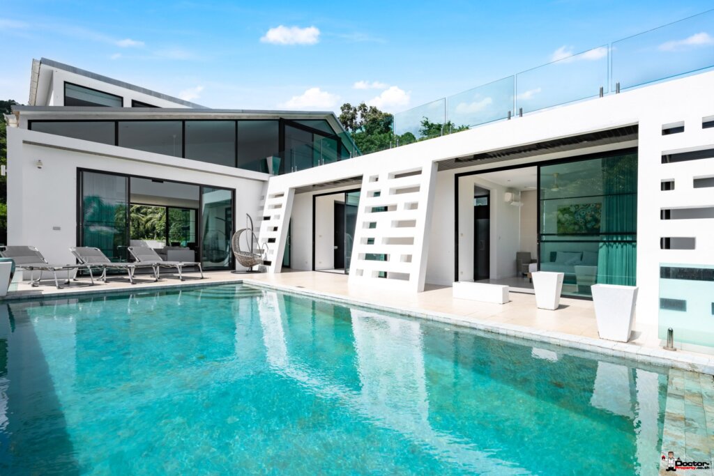 5 Bedroom Pool Villa with Partial Sea View in Lamai, Koh Samui – For Rent