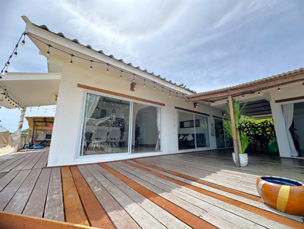 3 Bedroom Beachfront in Mae Nam, Koh Samui – For Rent