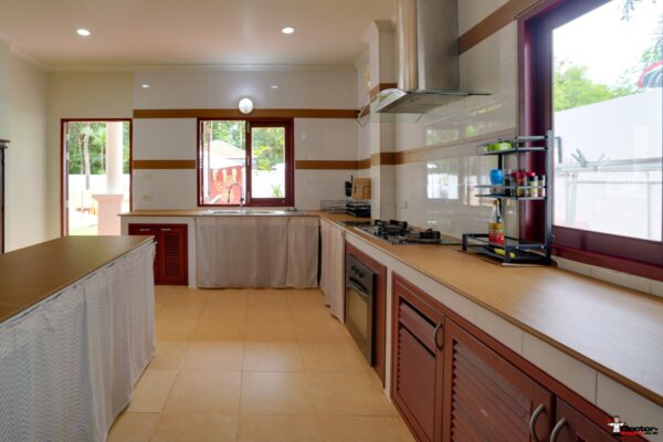 5 Bedroom Villa with Pool near Big Buddha, Koh Samui – For Rent — additional photograph
