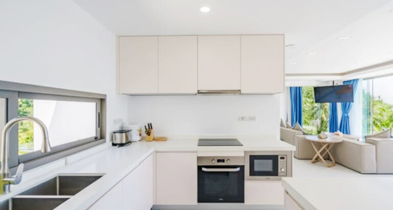 3 Bedroom Pool Villa with Sea View in Chaweng Noi, Koh Samui – For Rent — photograph 4